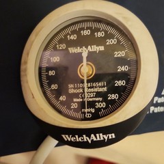 Welch Allyn Manual Aneroid Blood Pressure Monitor Adult Size 11 FlexiPort Cuff