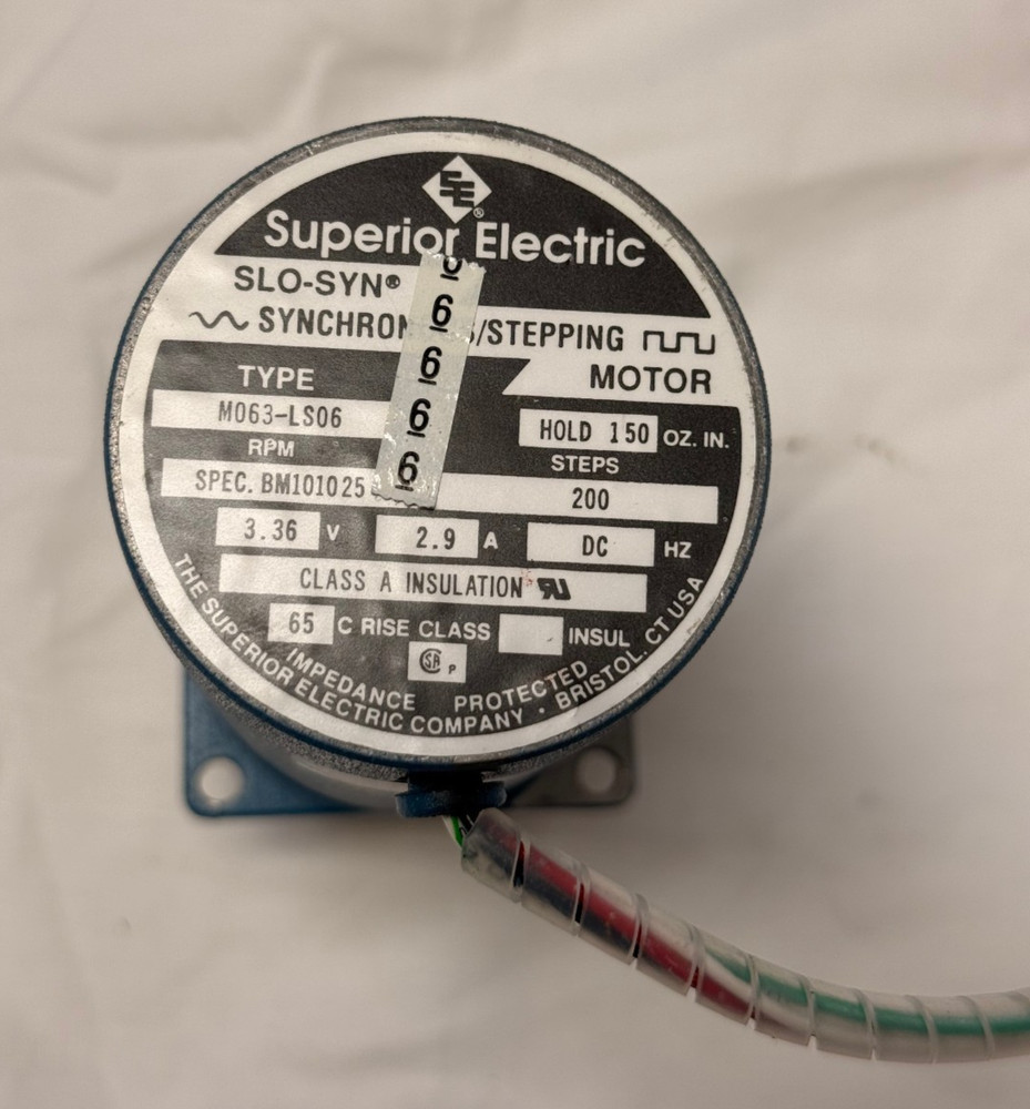 Superior Electric M063-LS06 SLO-SYN Synchronus/Stepping Motor (1 motor, 2 gears)