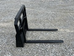 42″ Long Pallet Forks Attachment Fits Bobcat MT50 52 55 453 S70 – $199 Shipping