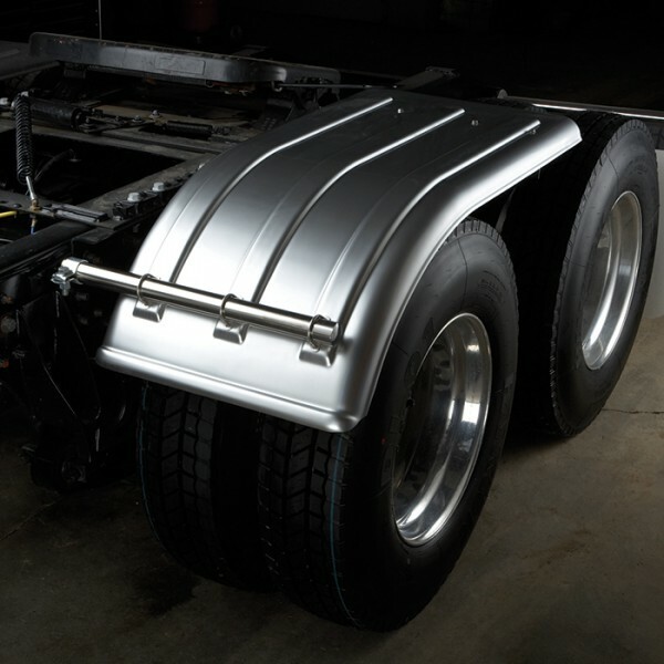 MINIMIZER 4050 SERIES “THE HALF HORSE” POLY FENDER