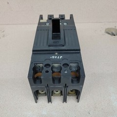 CHIPPED general electric 3 pole 200A 600VAC 250V DC Breaker TFJ236200