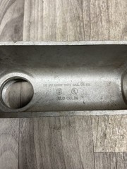 Red Dot 1-1/2″ LB Aluminum Conduit Body, 90Degree, 32.0CU In. NOS #4022PT26