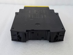 MOELLER ESR4-NO-31 Safety Relay 18815599
