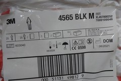 3M 4565-BLK-M 25 Pk Size M Zipper Closure Disposable Coveralls