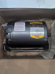 Baldor Industrial Motor RM3108 .5HP 1725RPM 208-230/460V Frame Size 56 Brand New