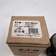 PILOT LIGHT GREEN EATON CORPORATION HT8HFGV7 / HT8HFGV7 (NEW IN BOX) 120V T1609