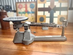 Vintage 1950s OHAUS Triple Beam Balance Scale 2610g (5.75 lb) +FAST SHIPPING!