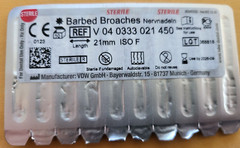 Dentsply Sirona VDW GmbH Sterile Barded Broaches 21mm FINE Blue 10/PK Germany