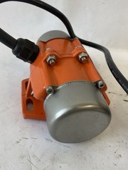 Earthquake EQM-60 Mini Vibrator FC-60lbs 115V .3A NNB