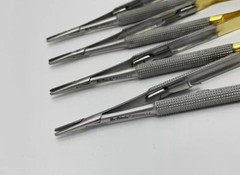 lot of 4 PC HU-FRIEDY Castroviejo Perma Sharp Needle Holder, 18cm, 7′ NH5024