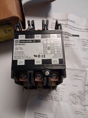 SQUARE D 8910DPA63V02 3POLE 60A 600V Definite Purpose Magnetic Contactor [2NS1]