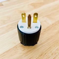 NEMA 6-15P Straight Electrical Plug 3 Wire, 15 Amps, 220V 230V 250V YGA015