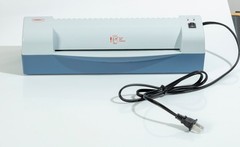 GBC 9” Personal Desktop Laminator Model GBC 9 w/ Box & Manual Tested Working