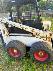 Bobcat 825 Compact Wheeled Hydrostatic Skid Steer Loader, Radial Lift