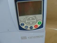 WEG AC VARIABLE FREQUENCY DRIVE CFW500E39P0T4DB20 30HP 39A 380-480V VT FRAME