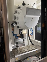 $22k, SYIL X5 CNC Vertical Milling Machine, BT30, 380V, 3HP, 10,000 RPM
