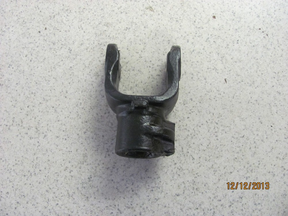 SERIES 4 TRACTOR YOKE FOR PTO SHAFT- 1-3/8″ 6 SPLINES- STANDARD 540 HOOKUP