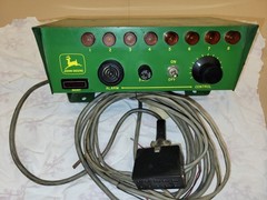 John Deere Seed Flow Monitor Planter M-6000 8 row in very nice condition!