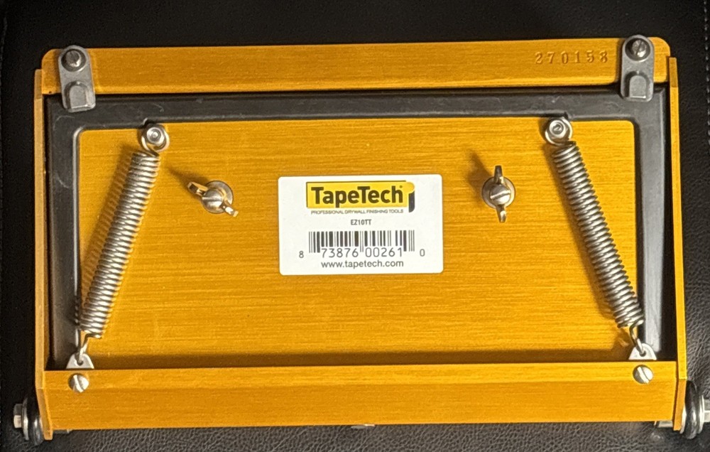 TapeTech EZ10TT – 10 Inch – EasyClean Finishing Box With EasyRoll Wheels