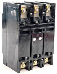 Eaton CC3200 200 Amp 3 Pole Circuit Breaker 240V Type CC 200A 3P Bolt On — CHIP
