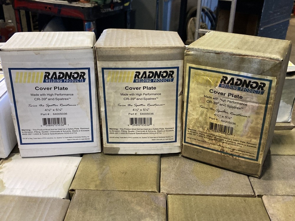 ( Qty 50 ) RADNOR COVER PLATES CR-39 Lenses 4 1/2″ x 5 1/4″ PART # 64005036