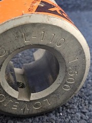 Lovejoy L-110 1.500 Standard Industrial-Duty Jaw-Type Shaft Coupling Hub 1-1/2″