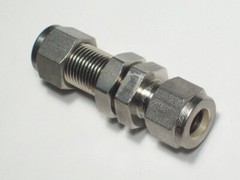 1 – Swagelok Stainless Steel Bulkhead Union Fitting, 3/8″ OD Tube, SS-600-61