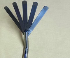 2PCS Laparoscopic Fan Retractor 5 Blades Articulation 10mmx330mm Instruments CE