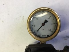 Arrow Pneumatics R352 Regulator 30 Psi With Gauge
