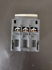 1PCS SCHNEIDER ELECTRIC GV2-ME32C 24-32A GV2ME32C *FREE SHIPPING*