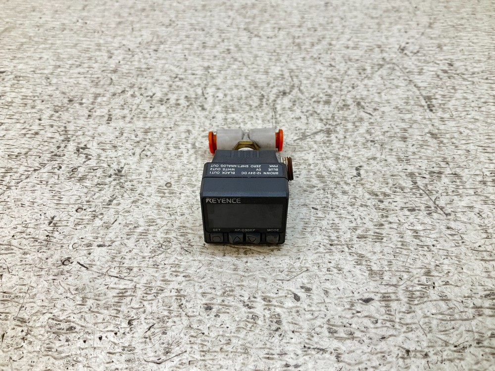 Keyence AP-C30KP Digital Pressure Sensor 12-24 VDC APC30KP (TSC)