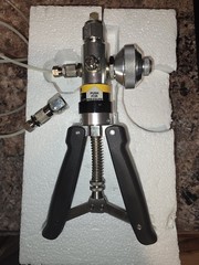 Fluke 700PTP Pneumatic Pressure Test Pump Kit w/ O-Rings, 600 psi.