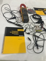 FLUKE 381 REMOTE DISPLAY TERMS CLAMP METER KIT T2M