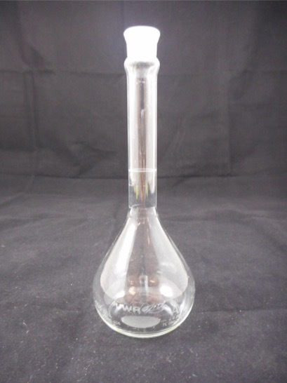 VWR Glass TC To Contain 100mL ± 0.08mL Volumetric Flask Stopper Size #13 B