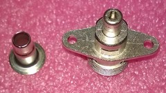 1pc UHF SO239 2 HOLE FLANGE MOUNT DUAL CRIMP RG58 RG142 LMR195 RF NOS