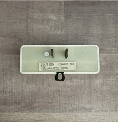 LEVITON R43-698-W GROUNDING TRIPLE OUTLET ADAPTER