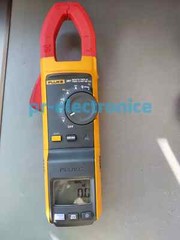 Fluke 381 Remote Display True RMS AC/DC Clamp Meter with iFlex.