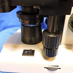 Omax Microscope G2018007467 Rotatable Head 4 Lens Missing Eyepieces