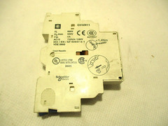 NEW SCHNEIDER ELECTRIC GVAN11 AUXILIARY CONTACT