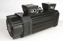 Lenze MDFKARS090-22 Servo Motor 3.9kW 1680 RPM