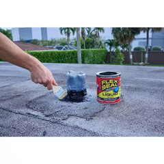 Flex Seal Liquid Black 32 Oz. Liquid Rubber Sealant Coating