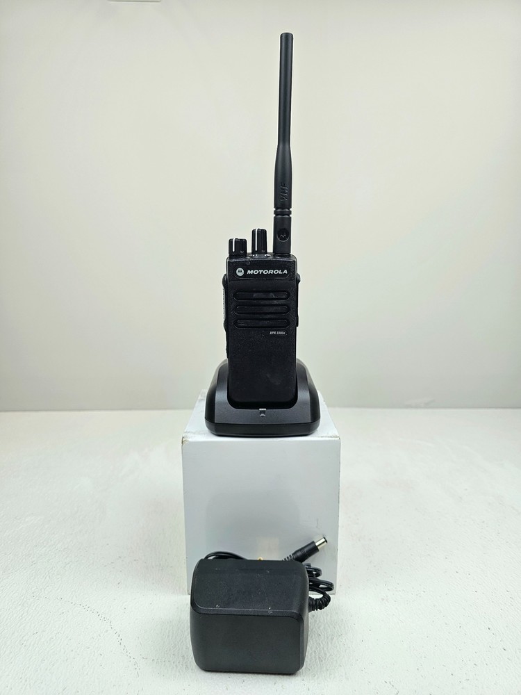 Motorola MotoTRBO XPR3300E VHF 136-174 MHz 16 Channel 5 Watt UL RATED
