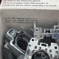 Schneider Harmony ZB4 BZ009 Contact Block Mounting Latch Metal Latch Box of 10