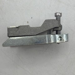 Schneider Harmony ZB4 BZ009 Contact Block Mounting Latch Metal Latch Box of 10