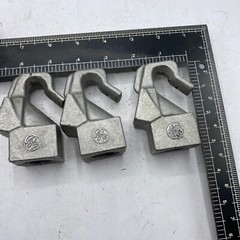 General Electric Hook Hanger for Light Fixture Aluminum 2″ x 3.5″🔔