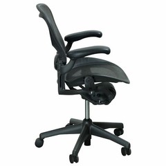 Herman Miller Aeron Mesh Desk Chair Medium Size B fully adjustable w/ lumbar