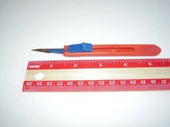 Retractable Surgical Scalpel with #11 Blade — Choose One or Set of Three