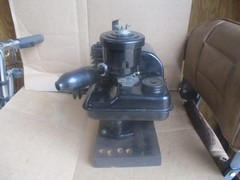 Briggs & Stgratton Model 5 S Starts and runs good.