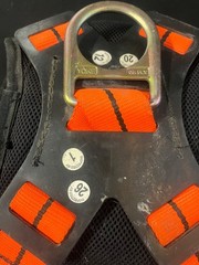 SafeWaze Fall Protection Safety Harness M-L with Belt