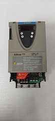 Telemecanique altivar71 ATV71H075M3Z frequency converter 200-240V